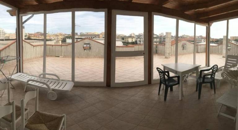 Serviced apartment with grill, private pool & yard — photo 5