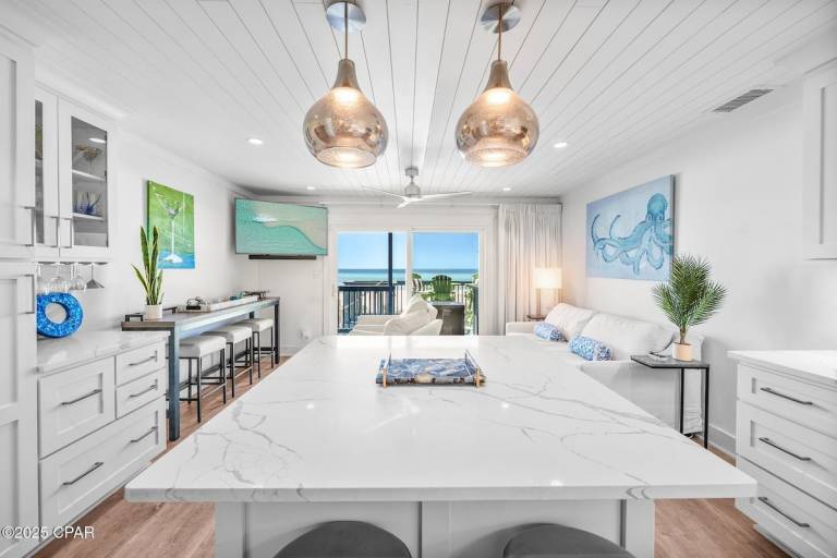 Villa with terrace | Beach view — photo 5