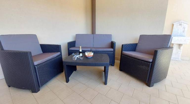 Vacation home with pool — photo 4