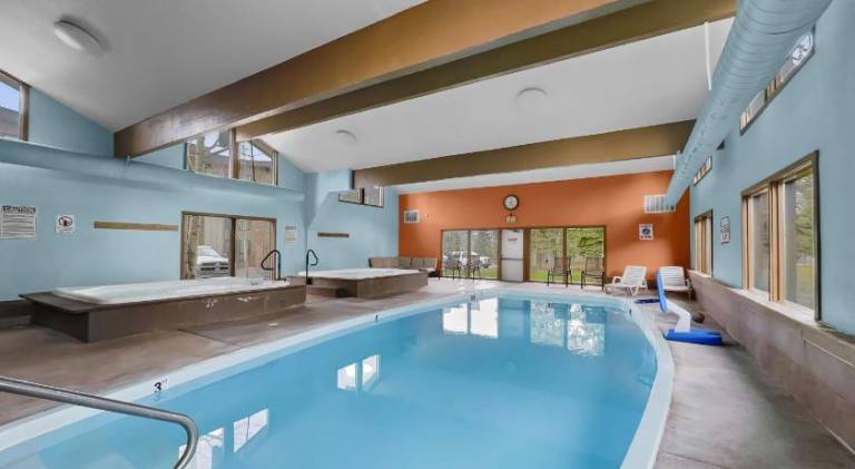 Charming holiday apartment with jacuzzi & pool | Good for workation | Dogs allowed — photo 2