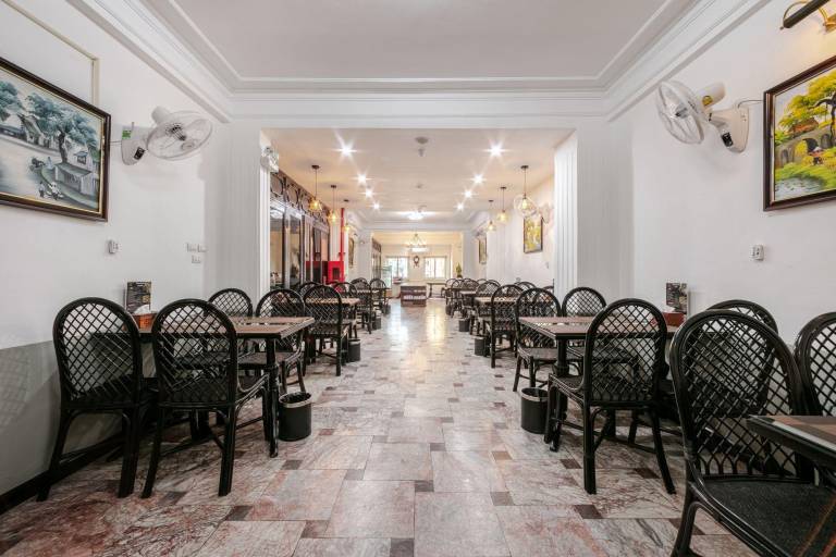 A25 Hotel - 12 Pho Hue — photo 4