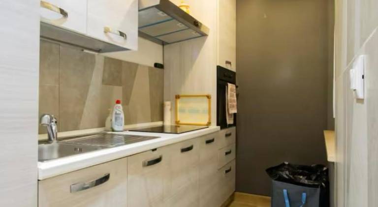 Apartment with patio | Next to Piazza Castello — photo 4