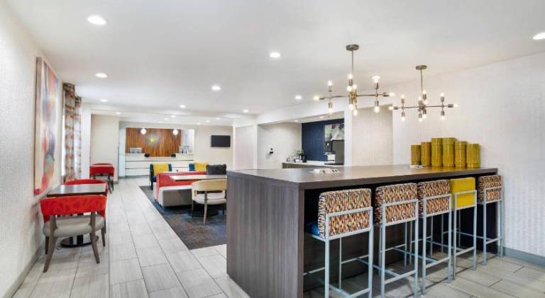 Country Inn & Suites by Radisson, Montgomerty East I-85 — photo 2