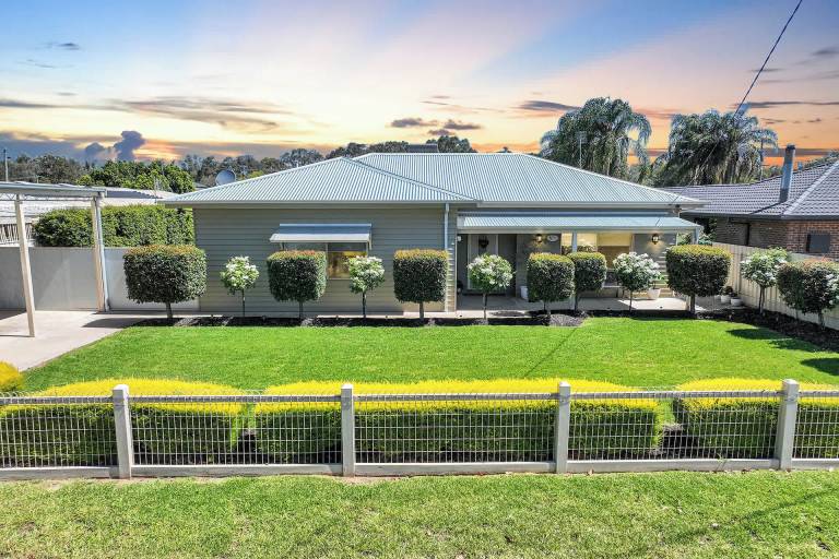 House Moama