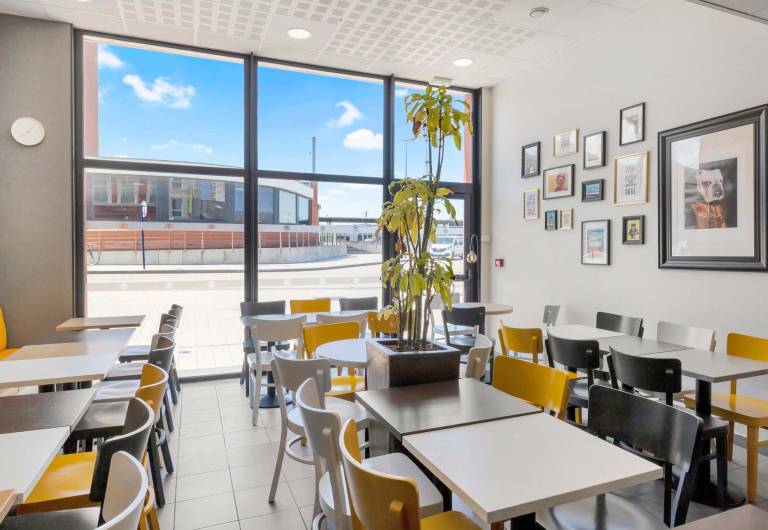 B&B HOTEL Dunkerque Centre Gare — photo 2