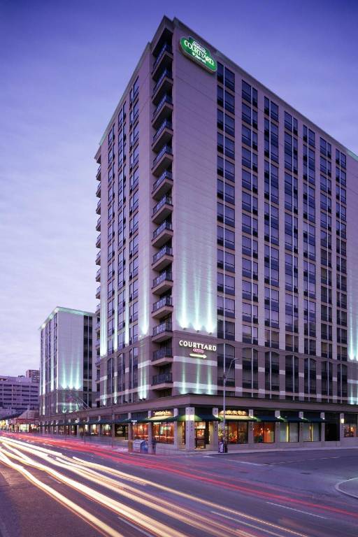 Courtyard by Marriott Toronto Downtown