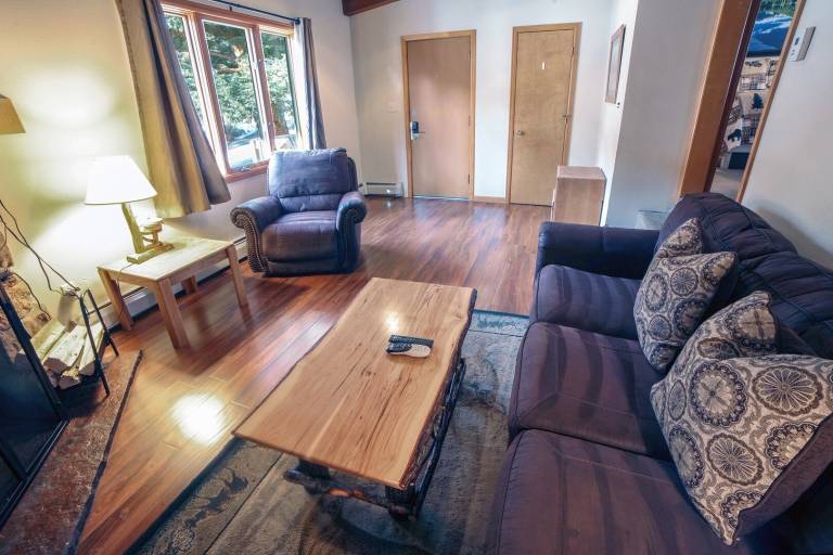 Family-oriented cabin with private pool & patio | Pets are welcome — photo 2