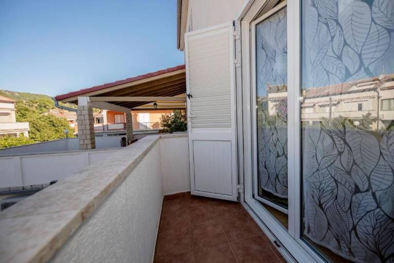 Holiday apartment with BBQ, patio & yard | Garden view — photo 2