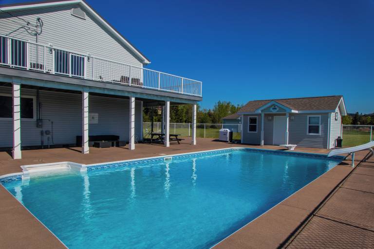 Cabin  Lower Five Islands