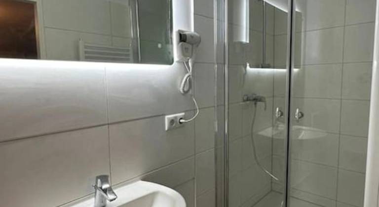 Rental apartment with 2 rooms for 5 persons — photo 2