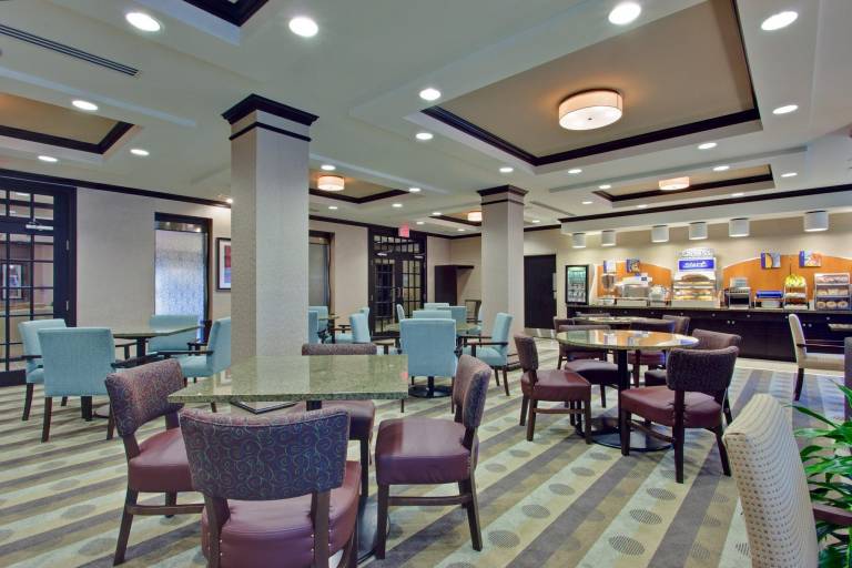 Holiday Inn Express & Suites Ottawa West – Nepean by IHG — photo 4