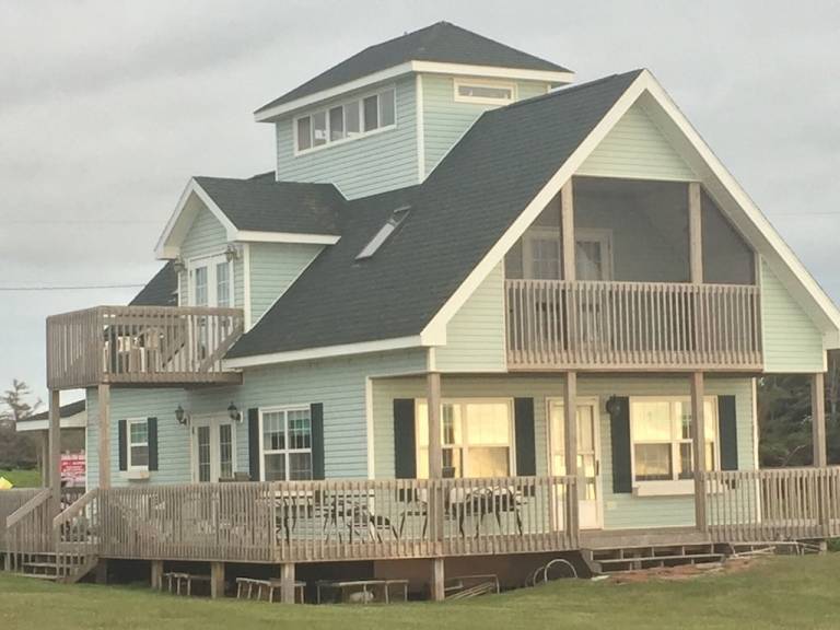 House Saint Peters Bay