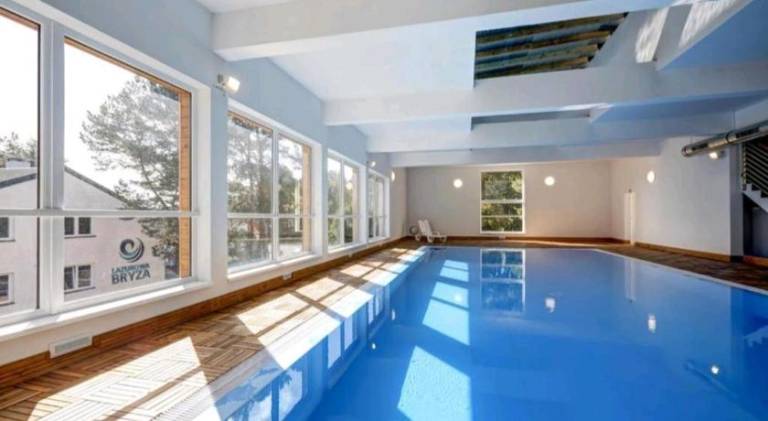 Apartment with pool — photo 3