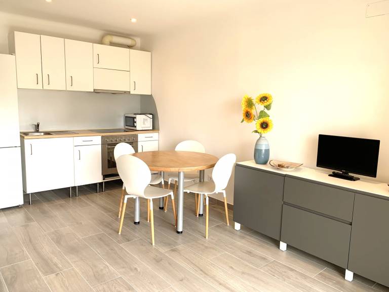 Charming holiday apartment with garden, terrace & BBQ | Beach nearby | Dogs allowed — photo 3