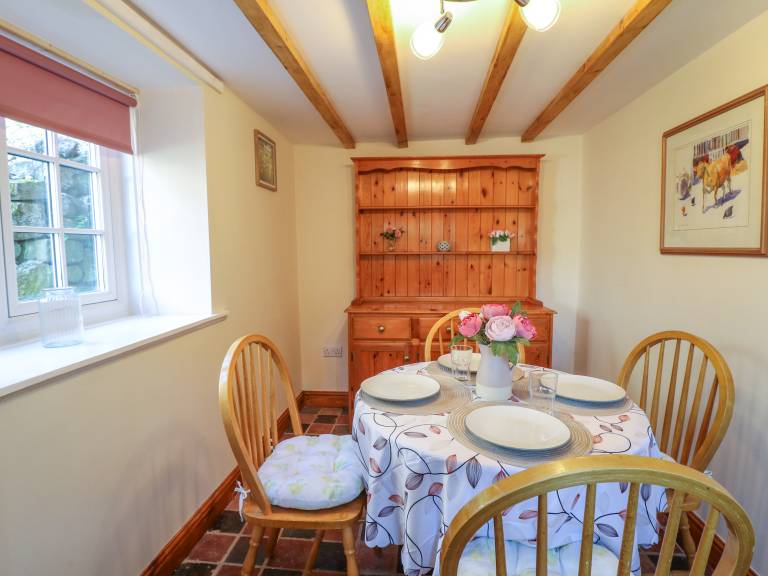 Lovely cottage with yard | Beach view | Pets are welcome — photo 5