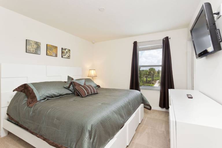 Child-friendly house with private pool | Pets allowed — photo 3
