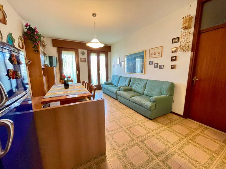 Family-oriented pleasant apartment with terrace | Garden view | Close to the beach | Pets are welcome — photo 2