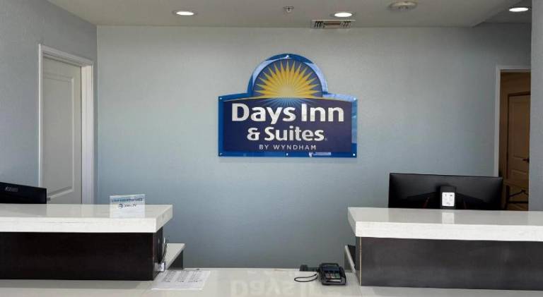 Days Inn & Suites by Wyndham Colorado City/I-20 — photo 3