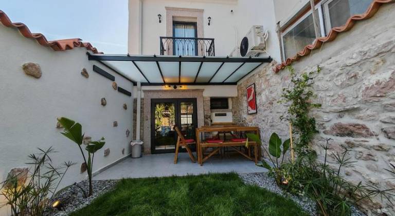 Villa with terrace, jacuzzi & yard | Suitable for remote work — photo 2