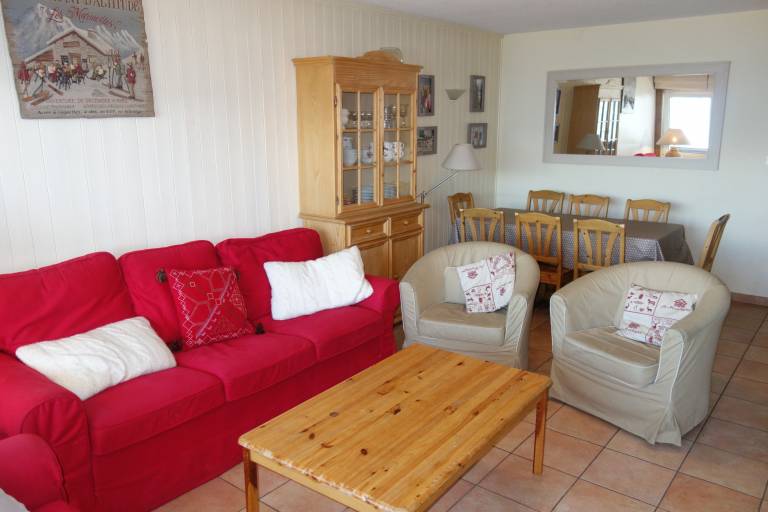 Holiday apartment with garden & terrace — photo 2