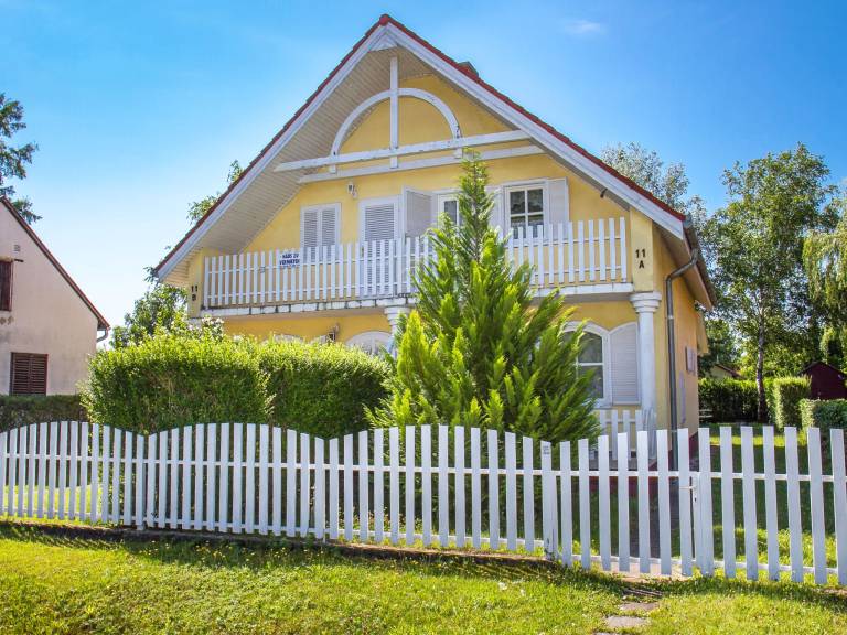 House Balatonmáriafürdő