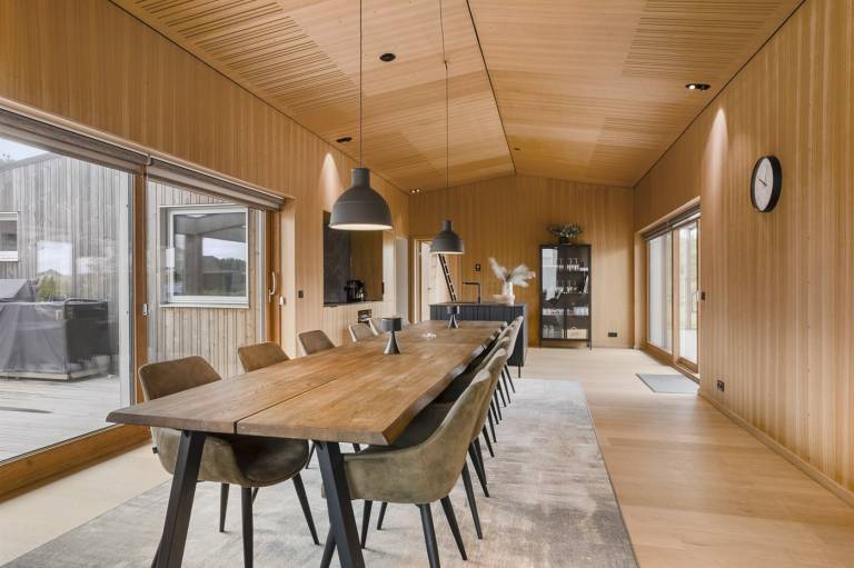 Fully equipped vacation home with jacuzzi, grill & terrace | Pet-friendly — photo 3