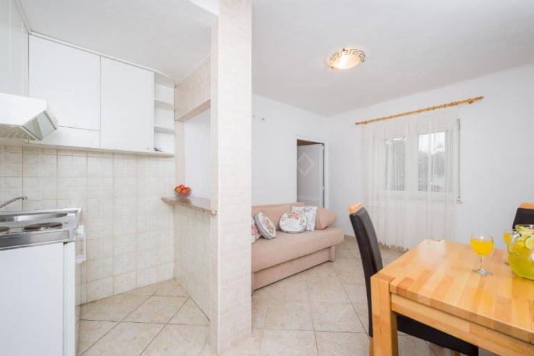 Apartman  Žrnovnica