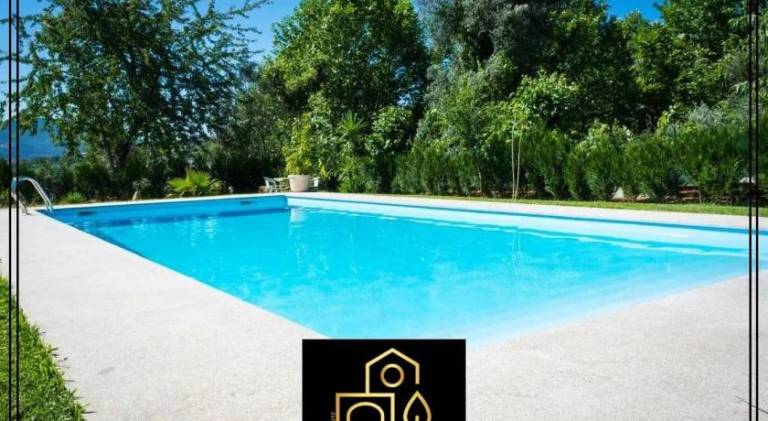 House with private pool, garden & barbeque in Braga
