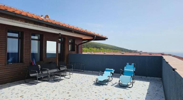 Rental apartment with pool — photo 4