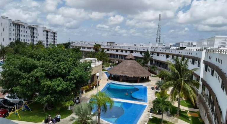 Nice apartment with private pool, patio & barbeque | Good for workation | Pet-friendly — photo 3
