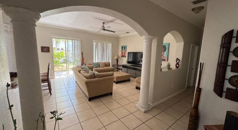 The Garden House in Miami Lakes — photo 2
