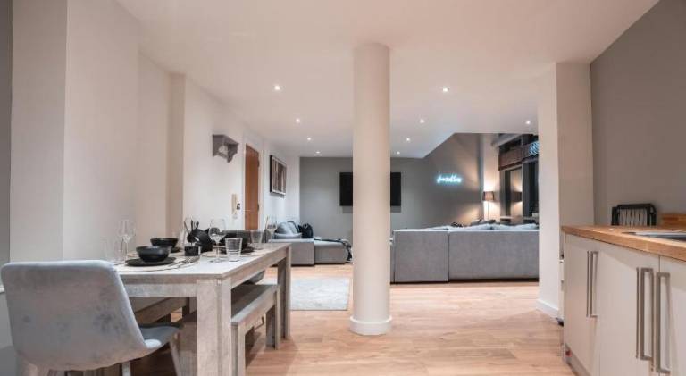 Rental apartment with 2 rooms for 14 persons — photo 4