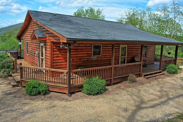 Cabin West Jefferson