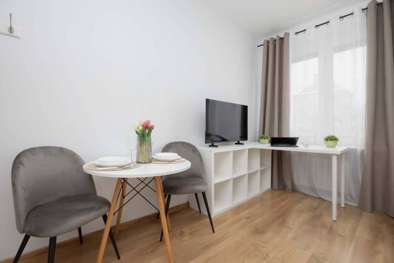 W adys awa Andersa 37 Warsaw Stylish Studio Ideal Location — photo 2