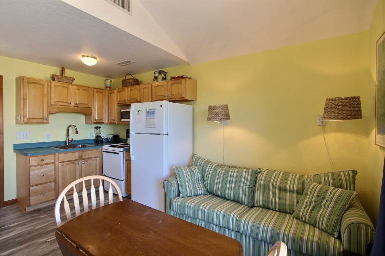 28 BEACH LOOKOUT — photo 4