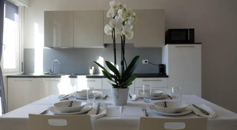 Charming apartment with yard & private pool | Good for workation | Dogs allowed in Affi