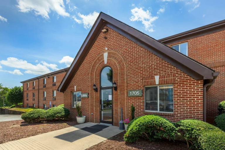 HomeTowne Studios & Suites Greensboro in Greensboro, NC