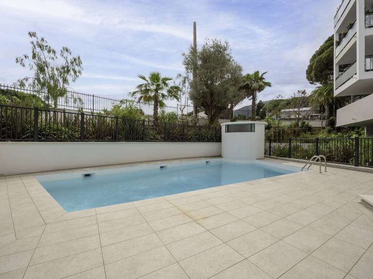 Holiday apartment with terrace & pool | Nature view — photo 5