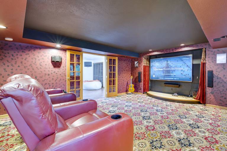Lake-View Woodinville Retreat w/ Hot Tub + Theater — photo 5