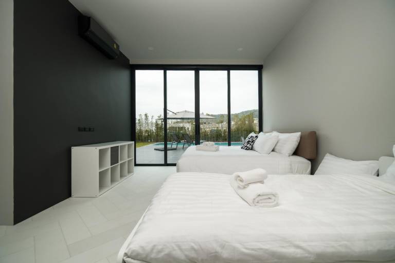 Ample vacation home | Pets allowed — photo 2