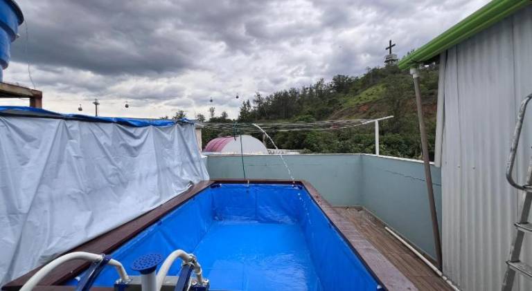 Vacation home with pool — photo 5