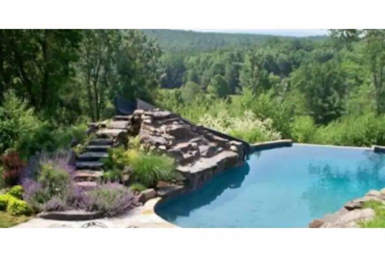 House  Ellenville