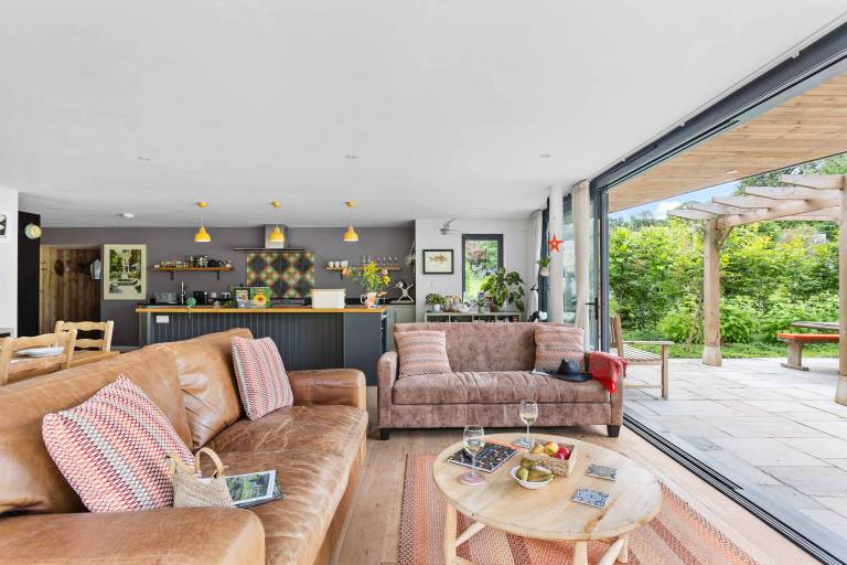 Children-friendly charming cottage with terrace, sauna & garden | Water view | Pets are welcome — photo 3