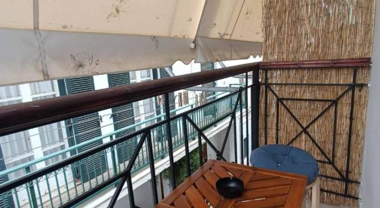Serviced apartment with terrace & yard — photo 2