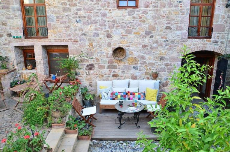 Macaron Mansion, Ayvalik — photo 4