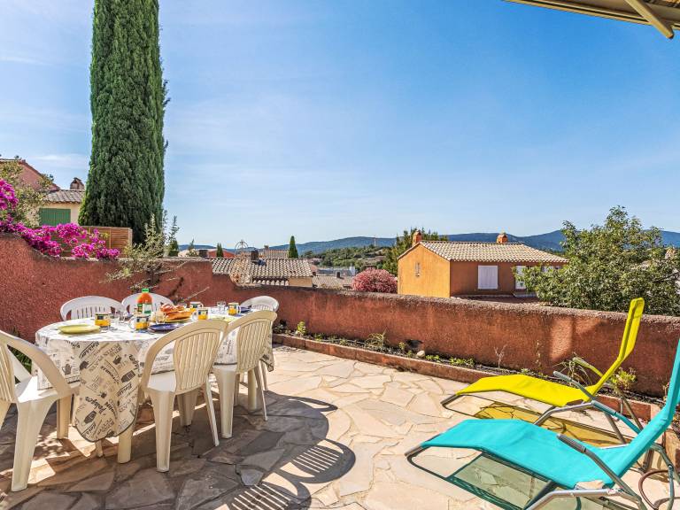 Lovely house with pool, terrace & grill | Nature view | Pets are welcome — photo 2