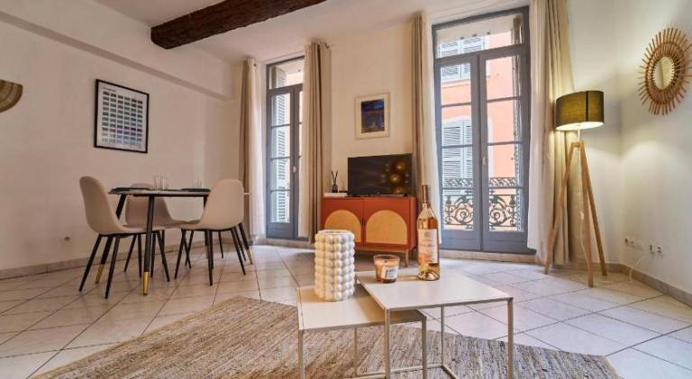 Holiday apartment with 2 rooms for 4 persons in La Seyne-sur-Mer