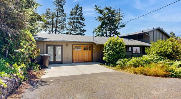 Vacation home | Perfect for remote work in Tillamook, OR
