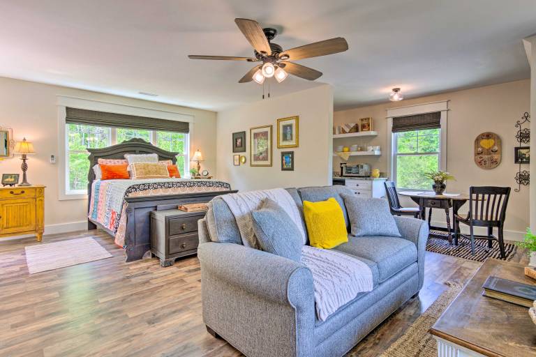 Near Parks Trails & Lakes Quaint Landrum Escape