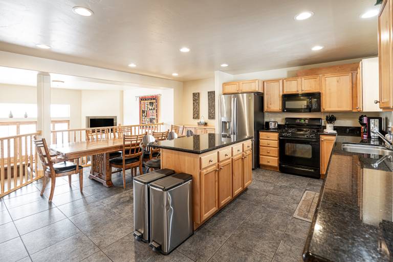 Child-friendly wonderful house with BBQ, hot tub & pool | Mountain view | Pets are welcome in Park City, UT